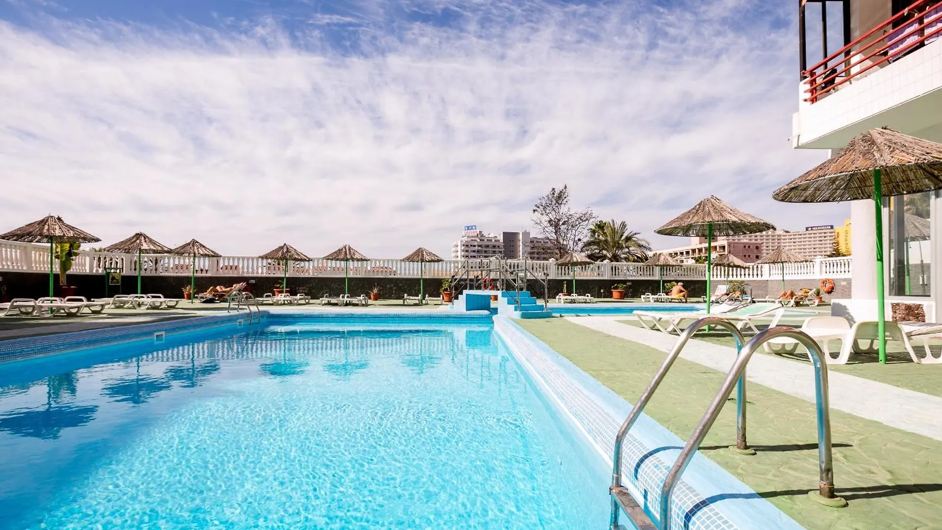 Olympia Apartament Costa Adeje  Apartment